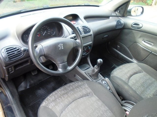Peugeot 206 1.6 Holiday 16v Flex 4p Manual