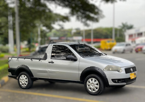 Fiat Strada 2012