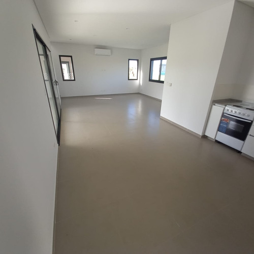 Imagen 4 de 14 de Alquiler - Casa 4 Amb C/ Parque - Manzanares