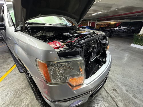 Ford Lobo 5.4 XLT Cab Reg 4x4
