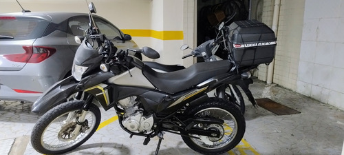 Preta. Único Dono. Freios Abs. Usada Apenas Para Passeio.