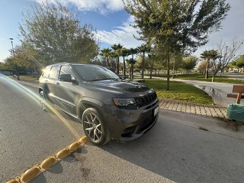 Jeep Grand Cherokee 6.4 Srt-8 At