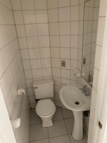 Imagen 10 de 30 de Departamento En Venta, Gran Oportunidad, Las Condes 3 Dorm.