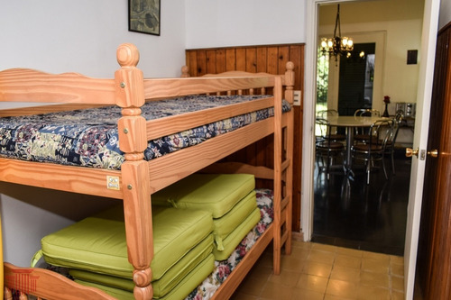 Casa En Punta Del Este , Cantegril- Ref: 12000