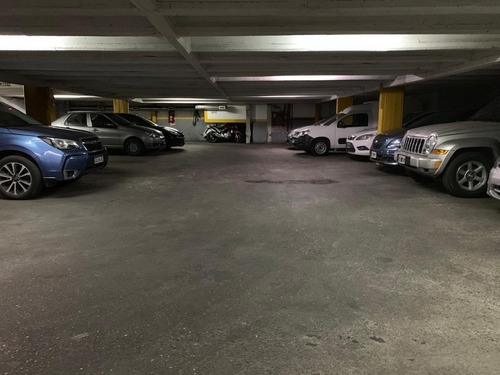 Imagen 5 de 8 de Garage 4 Plantas 2000m2 Cub, Habilitado, Sist Incendio/e/mec