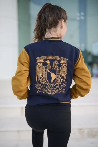 Chamarra unam hombre sales