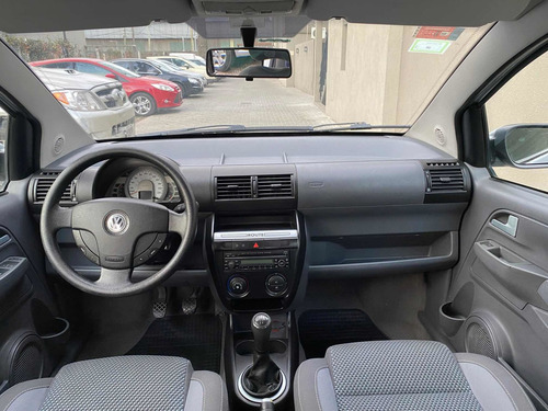 Imagen 10 de 13 de Volkswagen Fox 2008 1.6 Route 5 P