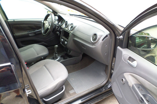 Volkswagen Voyage 1.0 8v Flex 2010/2010