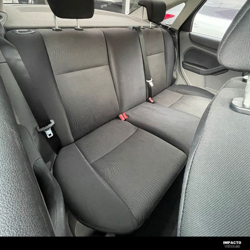Imagem 6 de 8 de Ford Focus Sedan 2.0 16v 4p Glx Automático