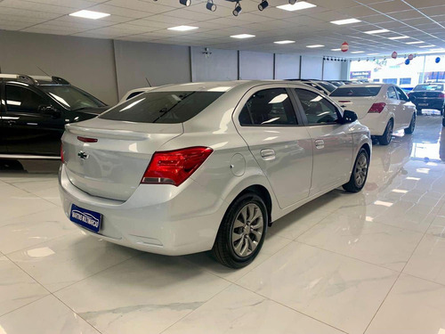 Chevrolet Onix plus JOY Plus Black Ed.1.0 8V 4p Flex Mec.
