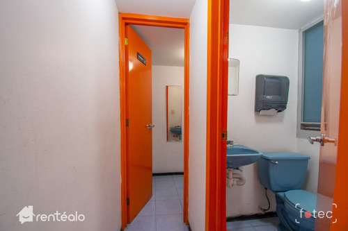 Amplia Bodega Con Montacargas Y Oficinas En Venta , Churubusco, Cdmx