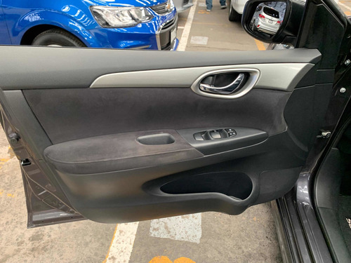 Imagen 11 de 13 de Nissan Sentra 1.8 Sr Navi Aut Ac 2016