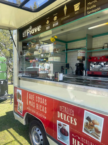 Food Truck De Helados, Cafetería Y Tortas. Camion De Helados