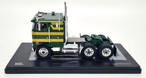 Camion Peterbilt 352 Pacemaker 1979 A Escala 1:43 Ixo Models Verde