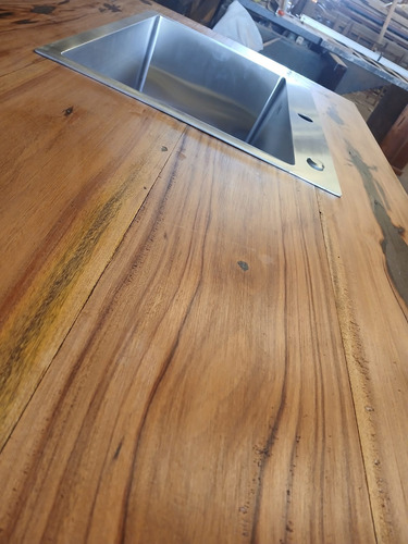 Mesada De Madera Maciza De Quebracho Colorado X Metro Lineal Colorado