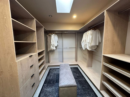 Se Vende Residencia De Autor En La Espiga Residencial, 4ta Recamara En Pb..