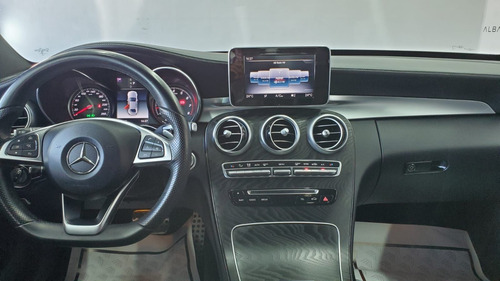 Imagen 8 de 15 de Mercedes Benz Clase C 2018 2.0 C 250 Sport At