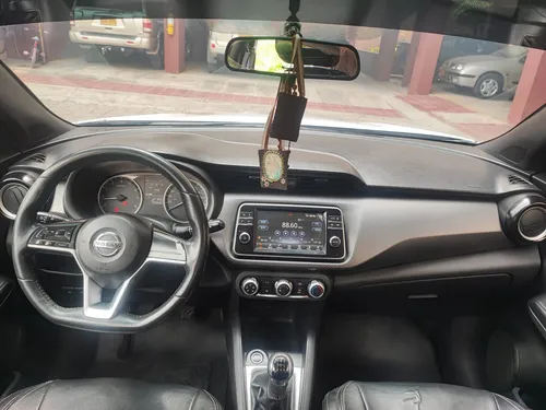 Nissan Kicks Advance