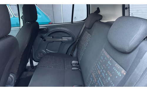 Fiat Uno 1.0 EVO VIVACE 8V FLEX 4P MANUAL