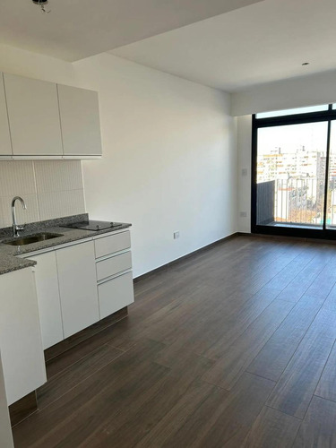 Departamento Monoambiente En Alquiler - 1 Baño - San Cristóbal