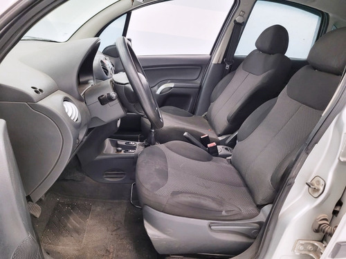 Citroën C3 1.4 I GLX 8V FLEX 4P MANUAL