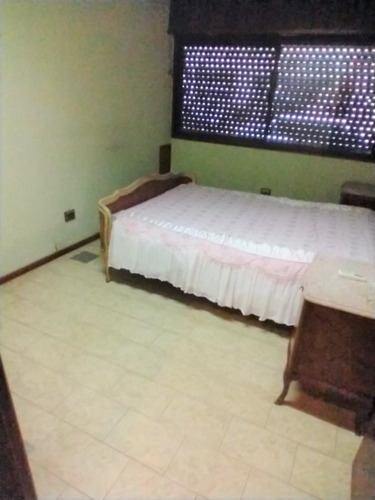 Imagen 9 de 24 de Casa 6 Ambientes En Zona Residencial, Jardín, Terraza.