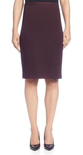 Falda Lapiz A La Rodilla Color Vino Marca T Tahari Talla 6