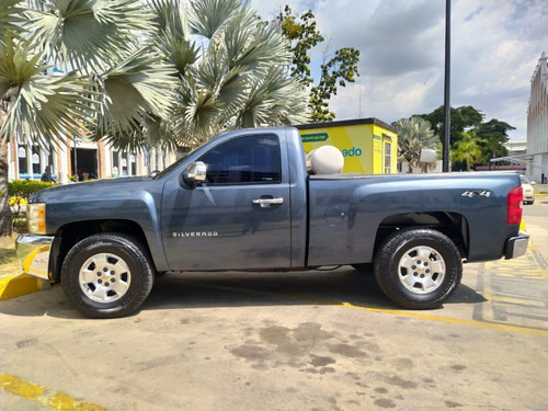 Imagen 3 de 12 de Chevrolet Silverado Lt
