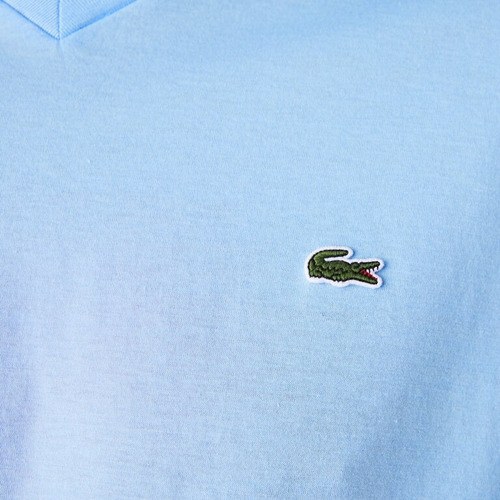 Remera Lacoste Th6710 Color Celeste Para Hombre