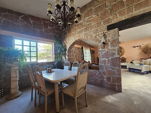 Linda Casa Campestre Con 1442m2 De Terreno En Huimilpan, Querétaro