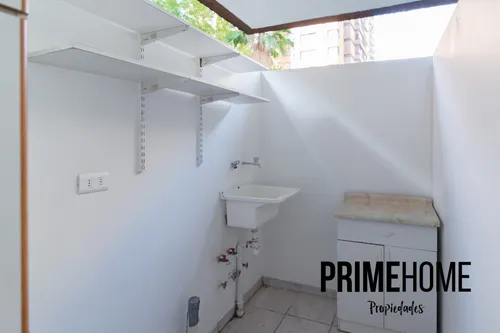 Departamento A Pasos De Metro Manquehue