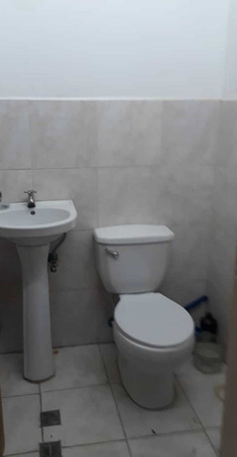 Imagen 5 de 5 de Venta De Funcional Local En Centro Comercial En Paraparal - Inmobiliaria Maggi 1257