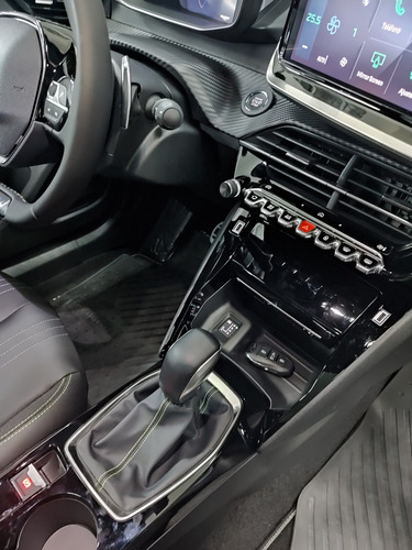 Peugeot 2008 1.0T Gt