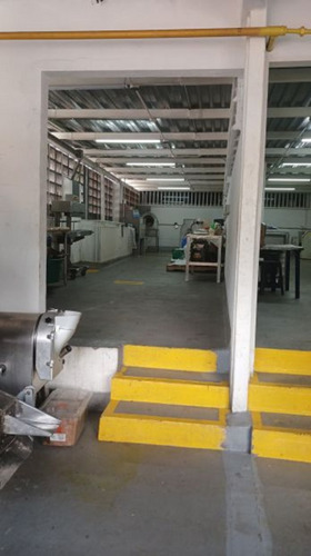 Venta Fondo De Comercio Maniceria, Condimentos, Frutos Secos. El Cementerio. Pc