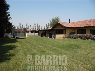 Imagen 10 de 30 de Casa En Venta De 5 Dorm. En Colina