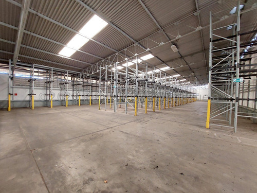 Imagen 22 de 30 de Galpon Remodelado En Venta Planta Total Oficinas Modernas Puente Carga Estef 23-20128