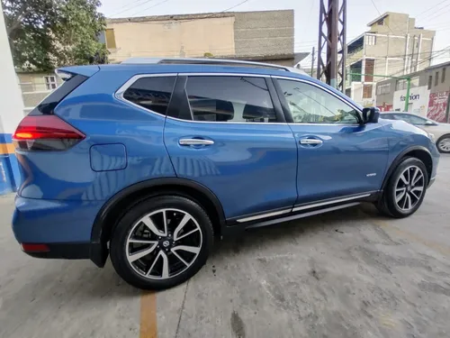 Nissan X-Trail 2.0 Exclusiv 2 Row Hybrid