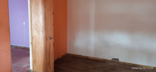 Dos Casas En Venta A Una Cuadra De Av. Garzón.