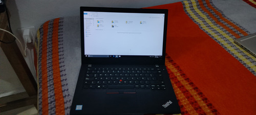 Thinkpad I5-5300u De 250 Gb Y 8 Gb De Ram, Color Negro (Usado)