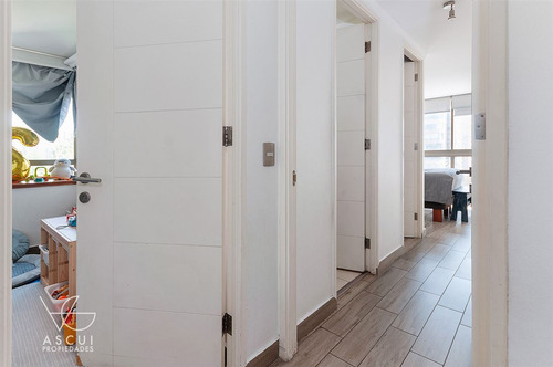 Depto En Venta Las Condes 2 Dorm, 2 Baños. Excelente Estado