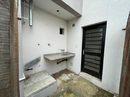 Imagen 7 de 16 de Dúplex Tipo Casa En Venta. Villa Elisa