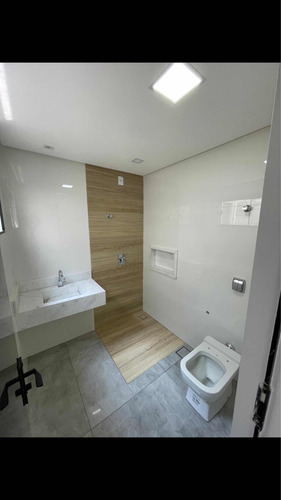 Casa De 3 Quartos Com Piscina, Residencial Porto Seguro