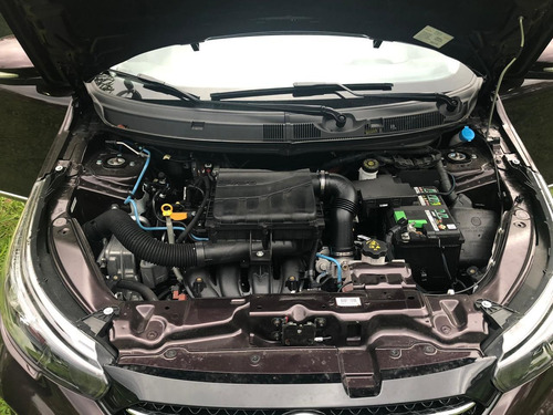 Fiat / Cronos Precision 1.8 Automático - Vermelho Marsala