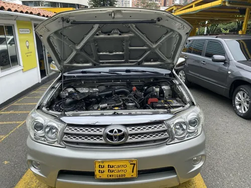 Toyota Fortuner 2.7 Sr5 At 4X4