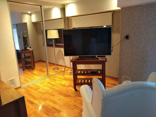 Casa En Venta 8 Ambientes En Ramos Mejia Con Pileta