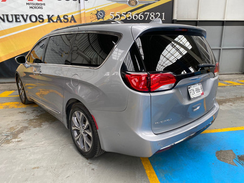 Chrysler Pacifica 2017