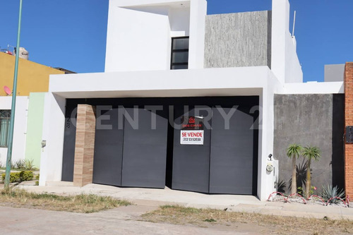 Venta De Casa En Punta Norte, Colima