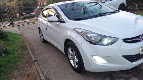 Hyundai Elantra Md 1.6 Gls Ac 2Ab Abs