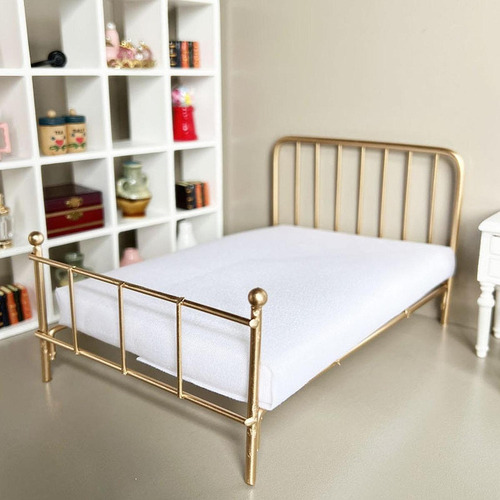 Cama Para Casa De Muñecas A Escala 1/12, Muebles En Oro