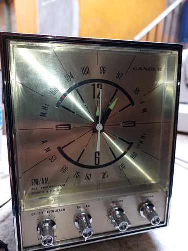 Radio Reloj Antiguo 